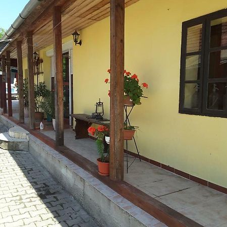 Ibolya Apartman Kano Exterior photo
